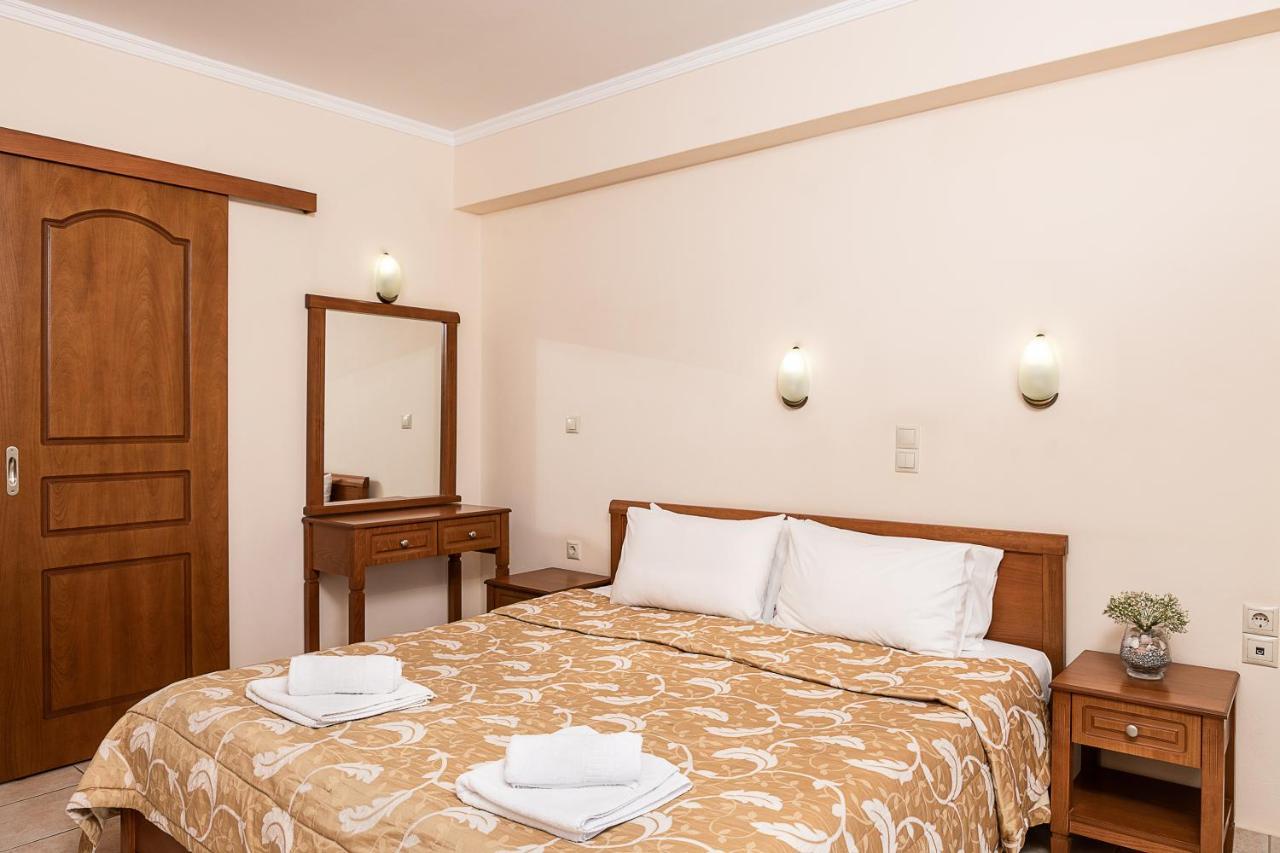 Angela Beach Aparthotel Platanés Exterior foto