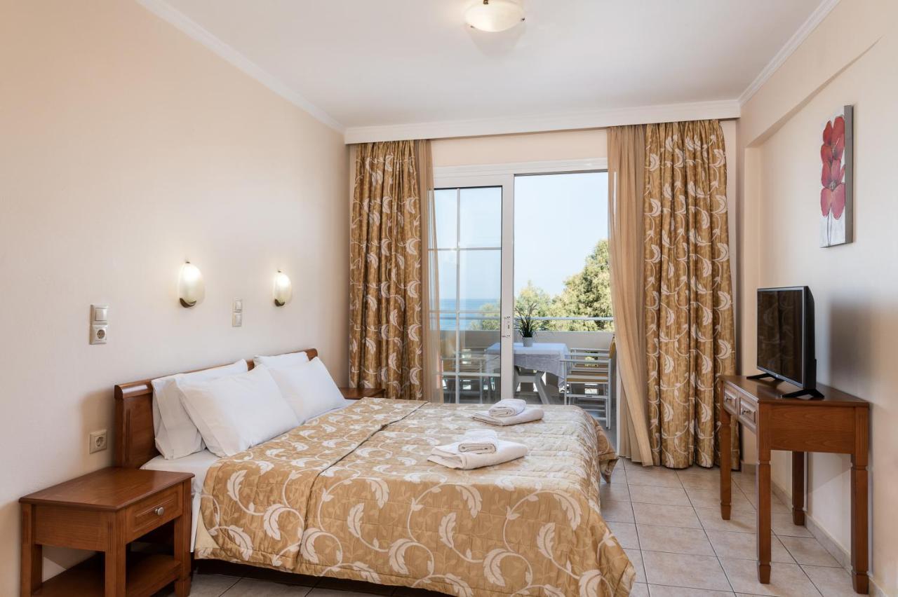 Angela Beach Aparthotel Platanés Exterior foto